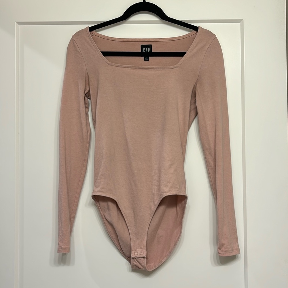 Fitted Squareneck Bodysuit